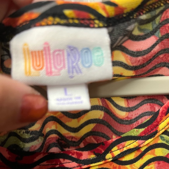 Carly dress EUC - Picture 2 of 4